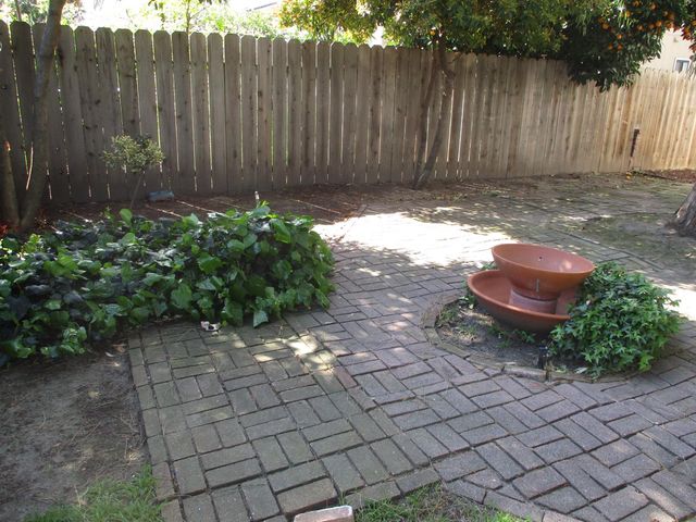 3742 Estate Dr, Stockton, CA 95209