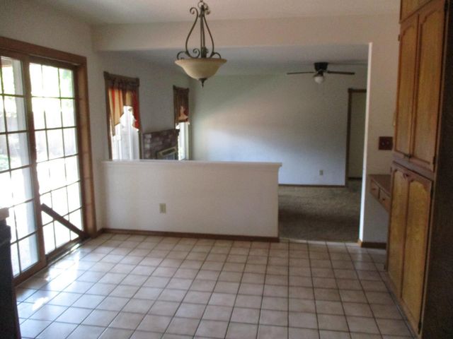 3742 Estate Dr, Stockton, CA 95209