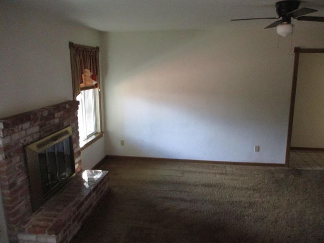 3742 Estate Dr, Stockton, CA 95209