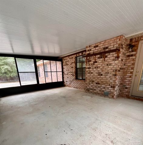 7416 Saint James Pl, Pensacola, FL 32506