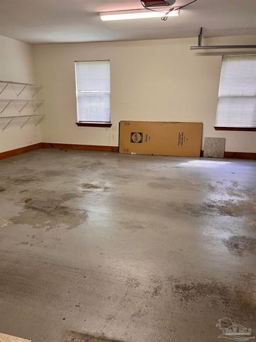 7416 Saint James Pl, Pensacola, FL 32506