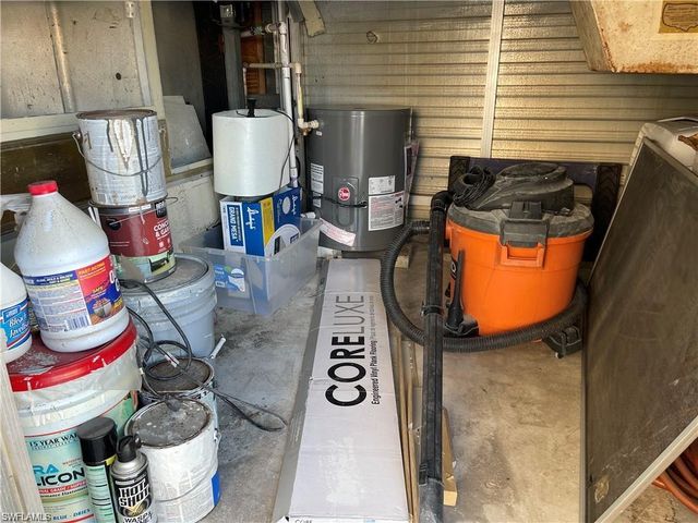 5753 Pink Panther DR, Fort Myers, FL 33908