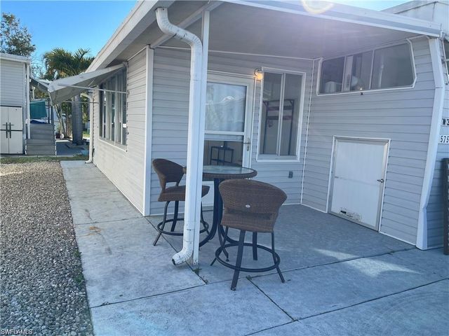 5753 Pink Panther DR, Fort Myers, FL 33908