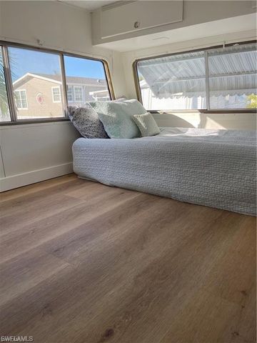 5753 Pink Panther DR, Fort Myers, FL 33908