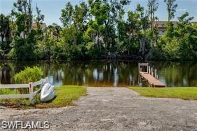 5753 Pink Panther DR, Fort Myers, FL 33908
