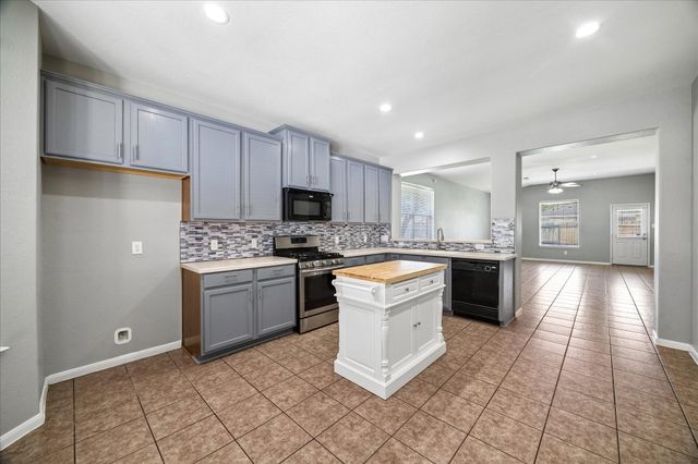 21316 Timber Bluff Court, Porter, TX 77365
