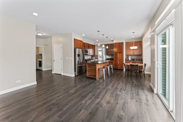 1108 Heavens Gate Drive, Lake In The Hills, IL 60156