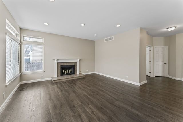 1108 Heavens Gate Drive, Lake In The Hills, IL 60156