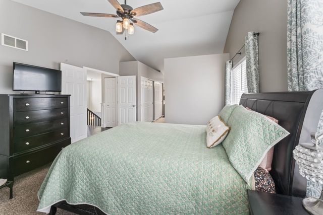 1108 Heavens Gate Drive, Lake In The Hills, IL 60156