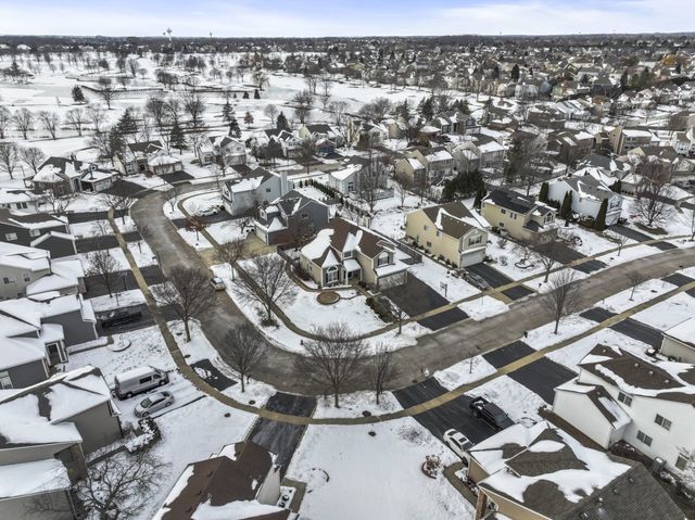 1108 Heavens Gate Drive, Lake In The Hills, IL 60156