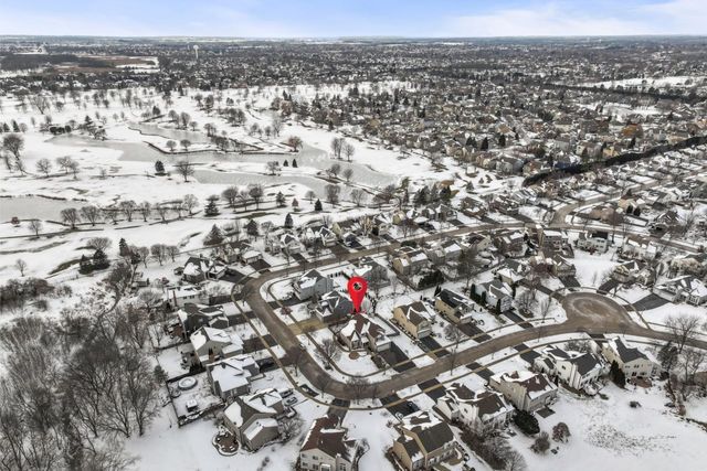 1108 Heavens Gate Drive, Lake In The Hills, IL 60156