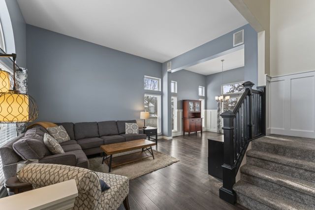 1108 Heavens Gate Drive, Lake In The Hills, IL 60156