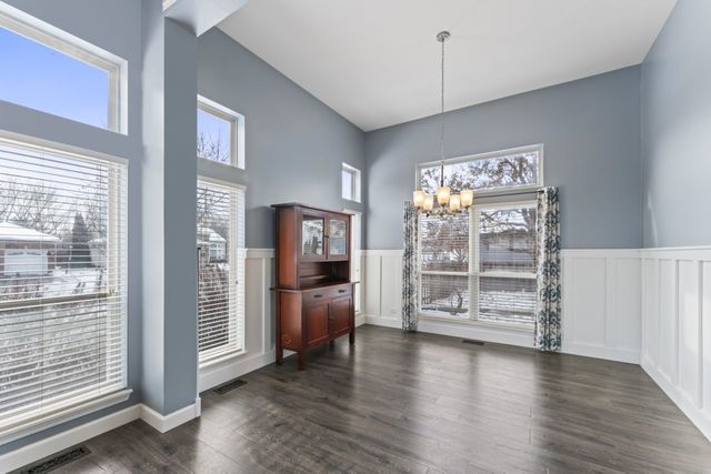 1108 Heavens Gate Drive, Lake In The Hills, IL 60156