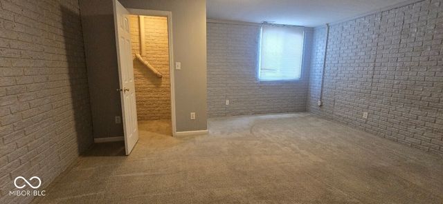 8422 Hague Road, Indianapolis, IN 46256