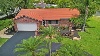 10350 NW 42nd Dr, Coral Springs, FL 33065
