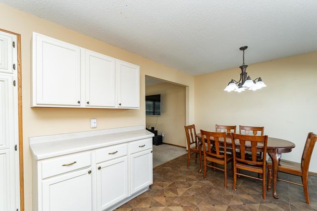 2855 24th Street NW, Rochester, MN 55901