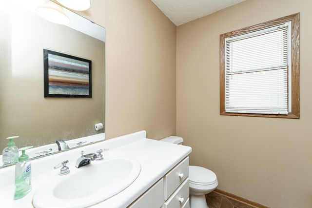 2855 24th Street NW, Rochester, MN 55901