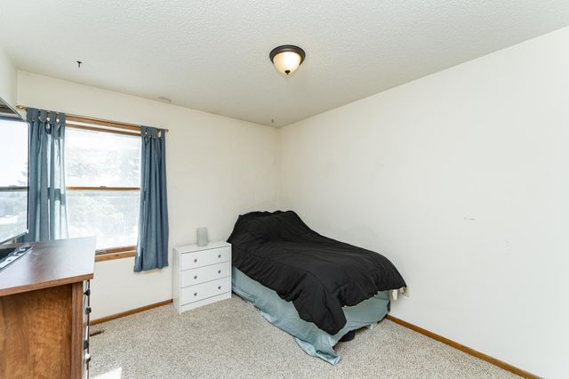 2855 24th Street NW, Rochester, MN 55901