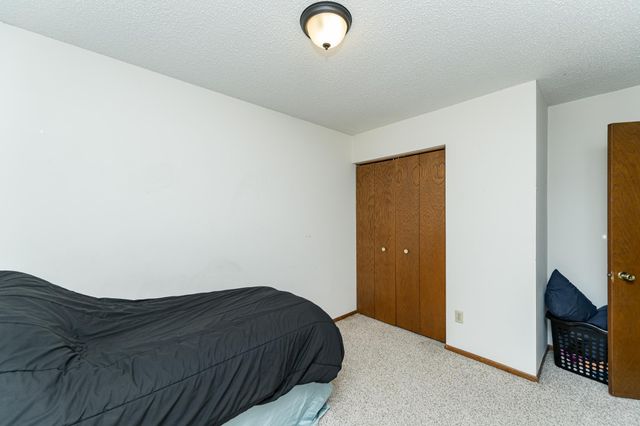 2855 24th Street NW, Rochester, MN 55901