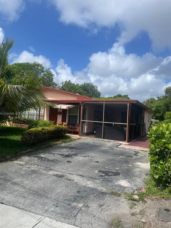 691 NW 20th Court, Pompano Beach, FL 33060