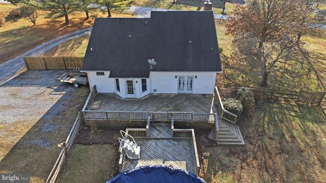 172 MUSTANG DR, Falling Waters, WV 25419