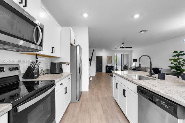 387 NW 17th Street, Fort Lauderdale, FL 33311