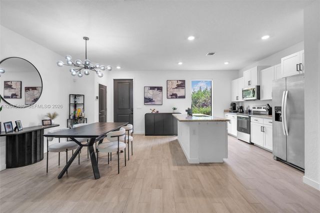 387 NW 17th Street, Fort Lauderdale, FL 33311