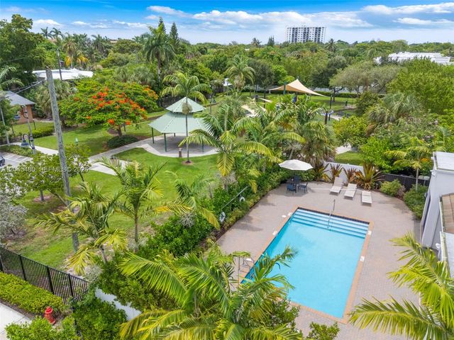 387 NW 17th Street, Fort Lauderdale, FL 33311