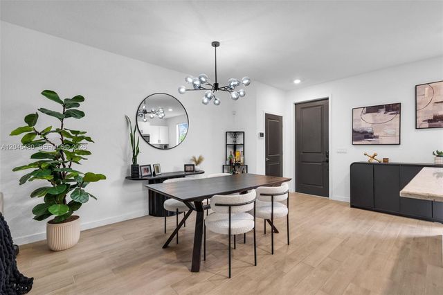 387 NW 17th Street, Fort Lauderdale, FL 33311