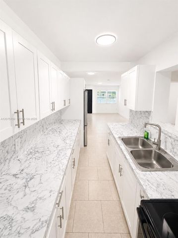 20600 SW 118th Place, Miami, FL 33177
