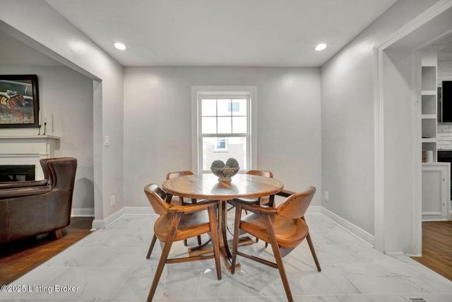 303 Oread Rd, Louisville, KY 40207