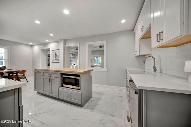 303 Oread Rd, Louisville, KY 40207