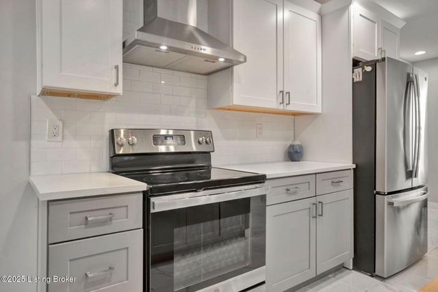 303 Oread Rd, Louisville, KY 40207