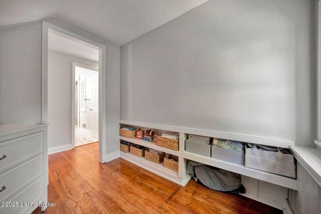 303 Oread Rd, Louisville, KY 40207