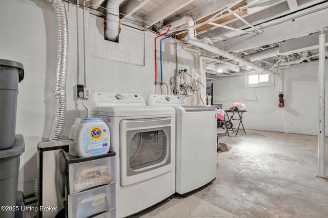 303 Oread Rd, Louisville, KY 40207