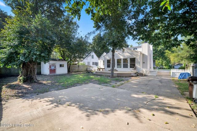 303 Oread Rd, Louisville, KY 40207