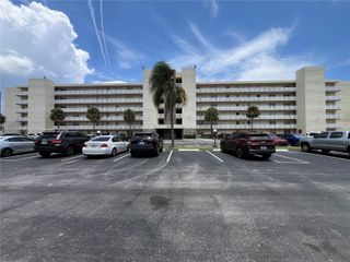 301 SE 3rd St 204, Dania Beach, FL 33004