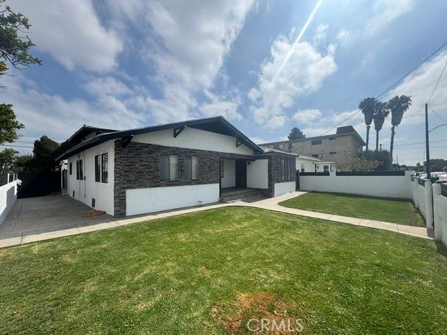 4141 W Broadway, Hawthorne, CA 90250