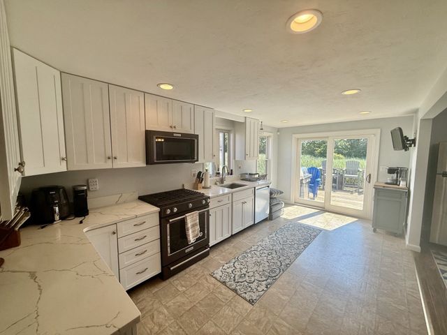 735 Sea Street, Quincy, MA 02169