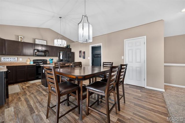 401 Shady River Drive, St Paul, MO 63366