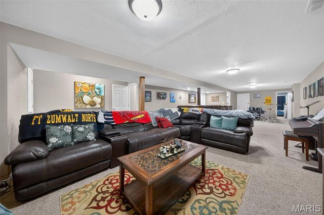 401 Shady River Drive, St Paul, MO 63366