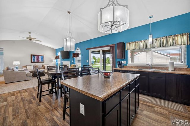 401 Shady River Drive, St Paul, MO 63366