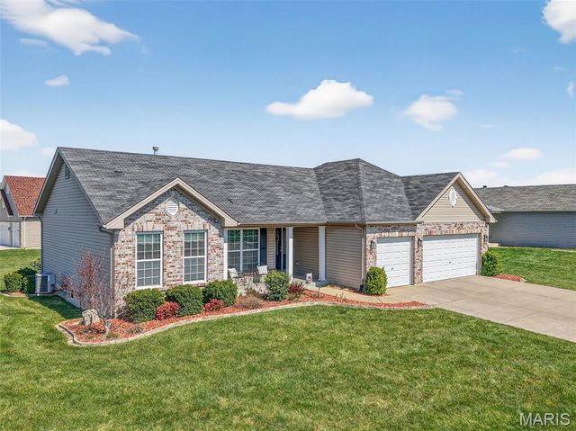 401 Shady River Drive, St Paul, MO 63366