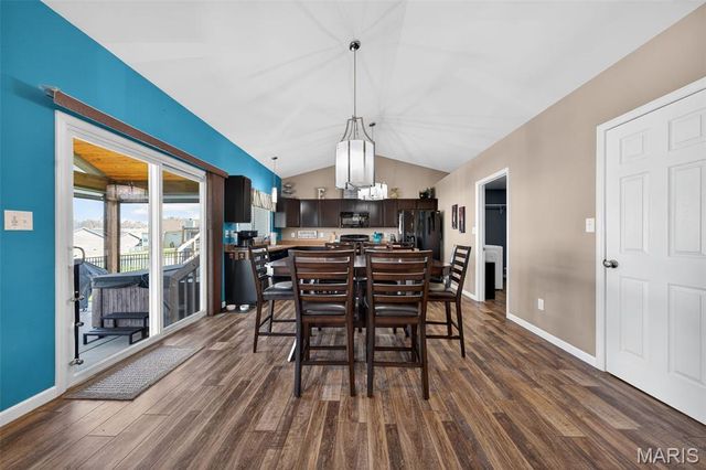 401 Shady River Drive, St Paul, MO 63366