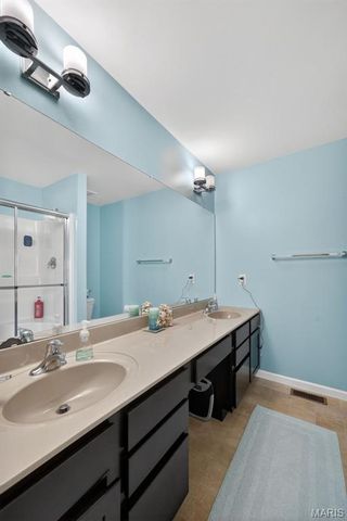 401 Shady River Drive, St Paul, MO 63366