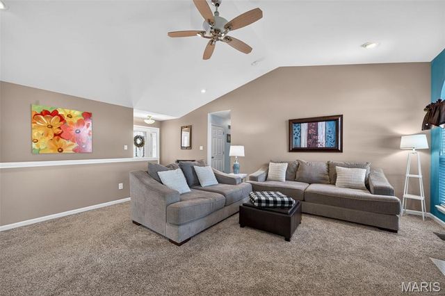 401 Shady River Drive, St Paul, MO 63366