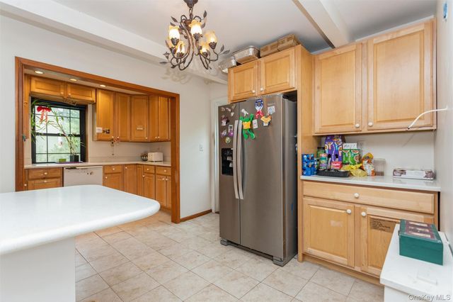 15 Field End Lane A-1 & A-21, Eastchester, NY 10709
