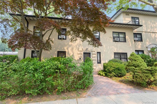 15 Field End Lane A-1 & A-21, Eastchester, NY 10709