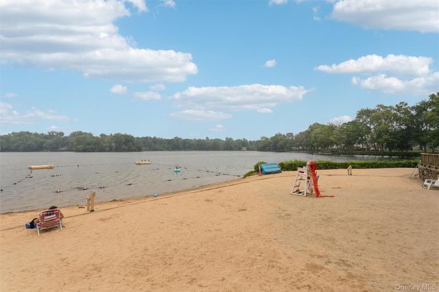 15 Field End Lane A-1 & A-21, Eastchester, NY 10709