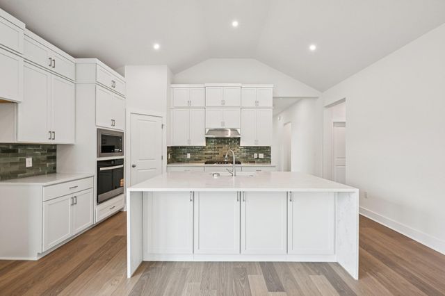 126 Comfort DR, Buda, TX 78610